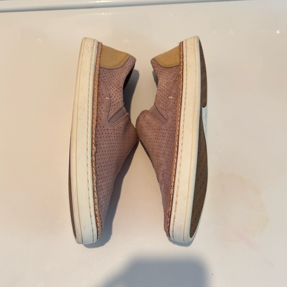 UGG Adley Perf Slip-On Blush Pink Dusty Rose 5.5 - Picture 5 of 9